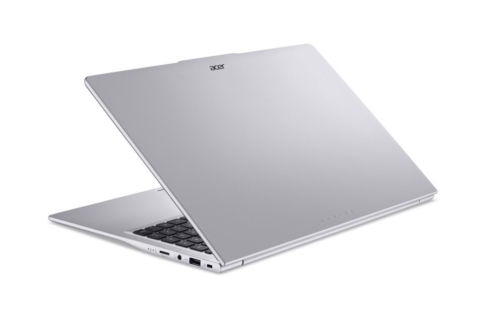 Acer Aspire Lite AL15-46P-R49F AMD Ryzen™ 3 5400U Computer portatile 39,6 cm (15.6") Full HD 8 GB DDR4-SDRAM 256 GB SSD Wi-Fi 6 (802.11ax) Windows 11 Home Argento QWERTY Italiano