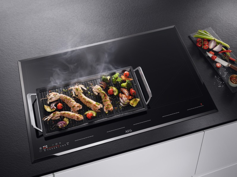 AEG IKE86683FB Nero Da incasso 80 cm Piano cottura a induzione 6 Fornello(i)