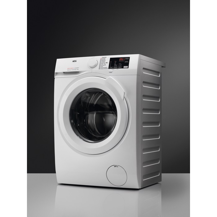 AEG L6FBI48W lavatrice Caricamento frontale 8 kg 1351 Giri/min A Bianco
