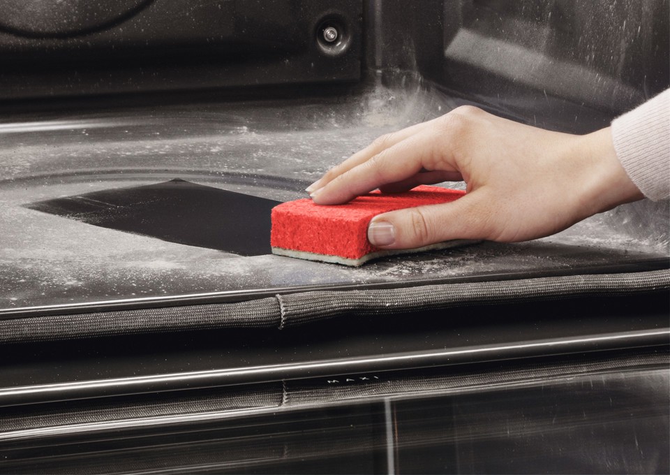 AEG Series 7000 BSE778380T 71 L A++ Nero