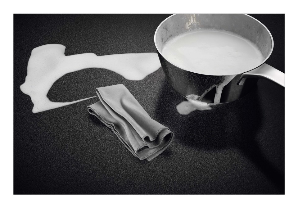 AEG TI64IB30IZ Nero Da incasso 60 cm Piano cottura a induzione 4 Fornello(i)