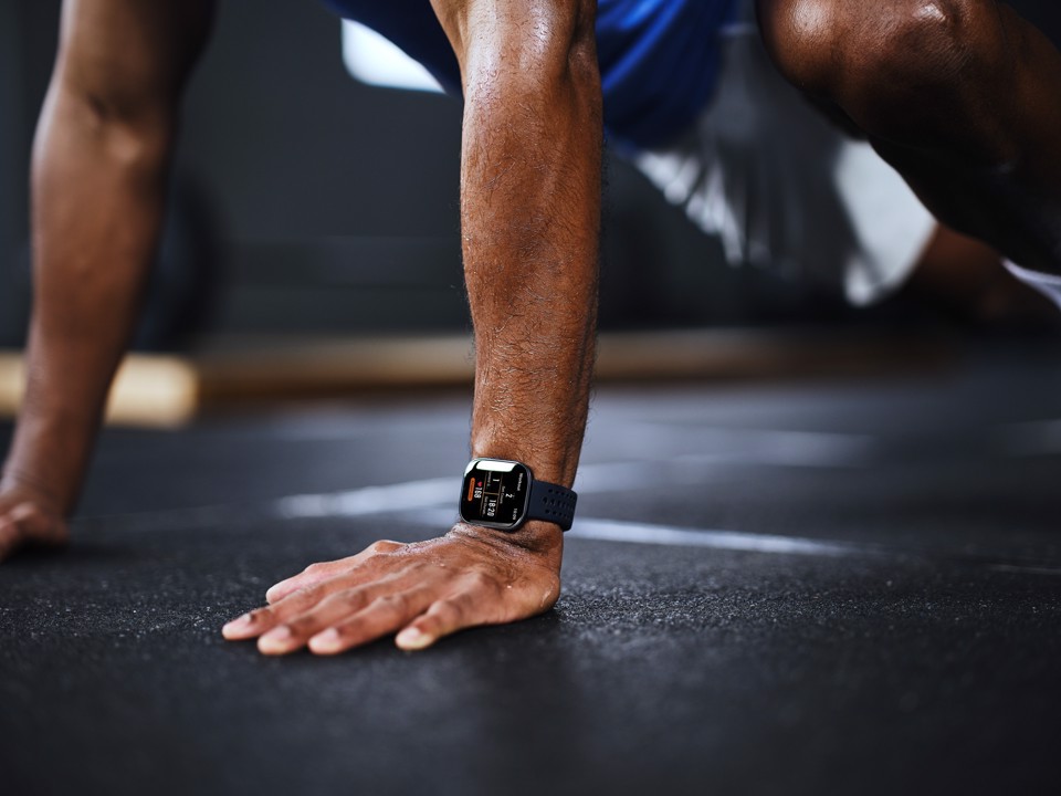 Amazfit Bip 6 Black 5 cm (1.97") AMOLED Digitale 390 x 450 Pixel Touch screen Nero GPS (satellitare)