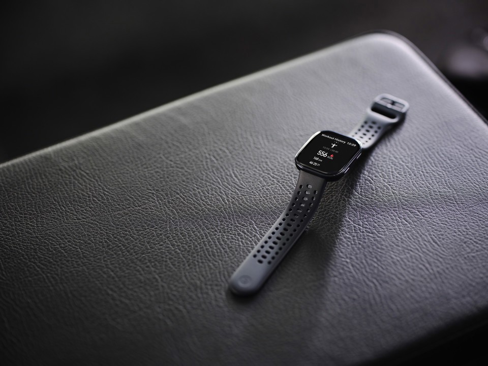 Amazfit Bip 6 Charcoal 5 cm (1.97") AMOLED Digitale 390 x 450 Pixel Touch screen Argento GPS (satellitare)