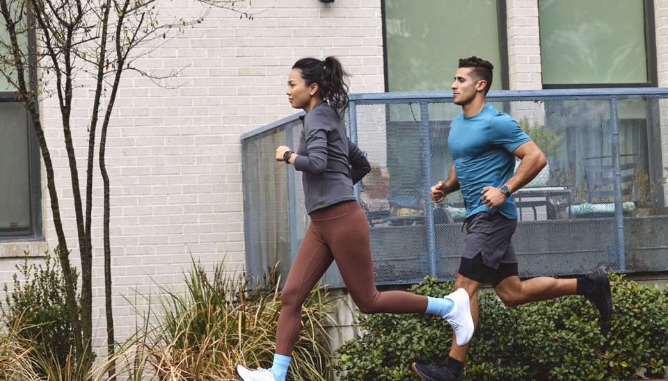 Amazfit W2558GL2N smartwatch e orologio sportivo 3,35 cm (1.32") AMOLED Digitale 466 x 466 Pixel Touch screen Argento GPS (satellitare)