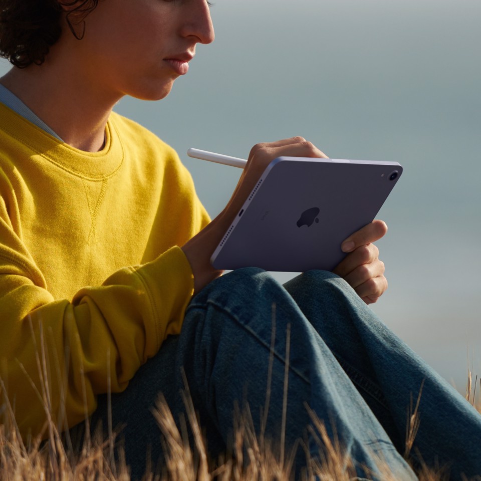 Apple iPad mini, 8.3" LED, 2266 x 1488, A15 Bionic, 64GB, 802.11ax Wi‑Fi 6, Bluetooth 5.0, Touch ID, 12MP + 12MP, iPadOS