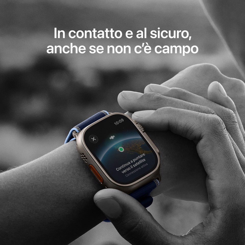 Apple Watch Ultra 3 GPS + Cellular 49mm Cassa Titanio Naturale con Loop in maglia Milanese Titanio - Medium