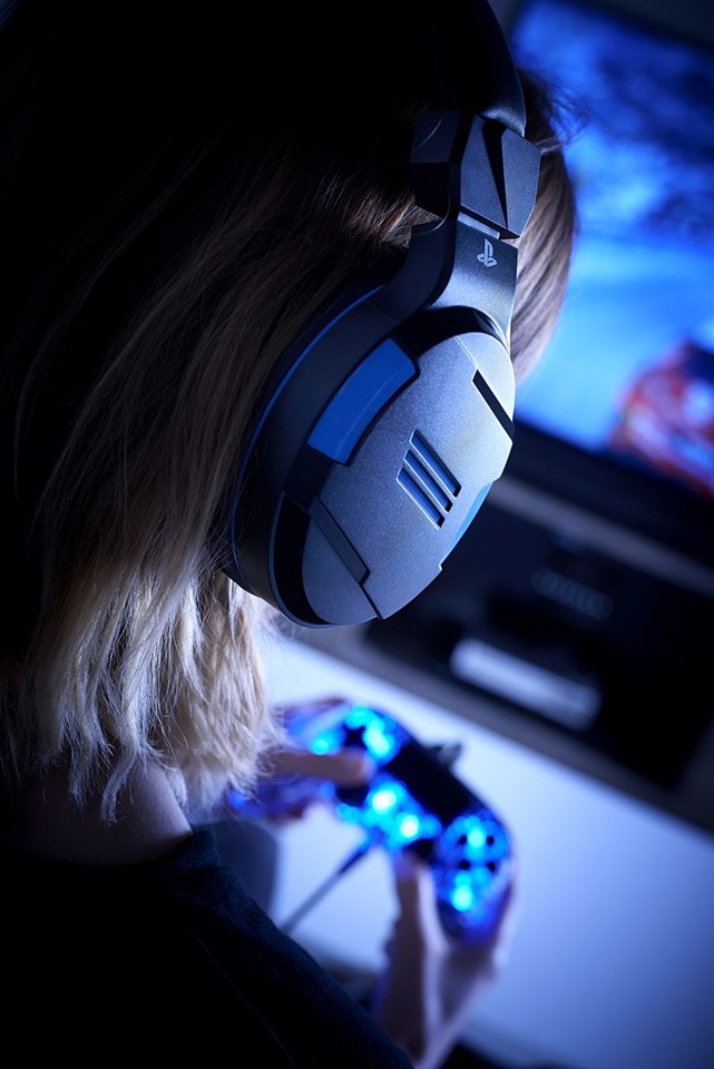 Bigben Interactive PS4OFHEADSETV3 cuffia e auricolare Cablato A Padiglione Giocare Nero, Blu