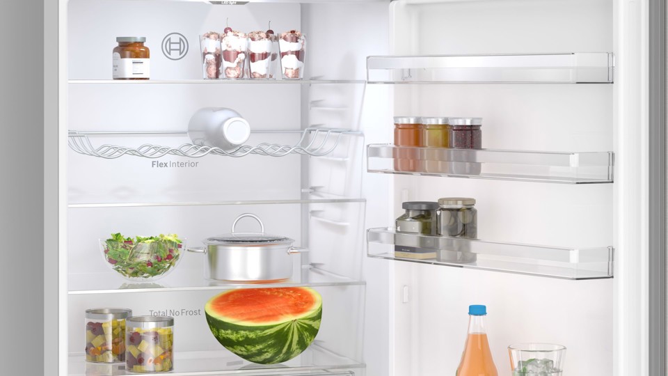 Bosch Serie 4 KGN492IAF , Frigorifero combinato da libera installazione, 203 x 70 cm, Acciaio spazzolato anti-impronta Classe A