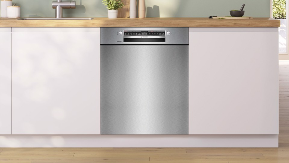 Bosch Serie 4 SMU4EVS08E Lavastoviglie da incasso sottopiano 14 coperti Acciaio spazzolato Classe B