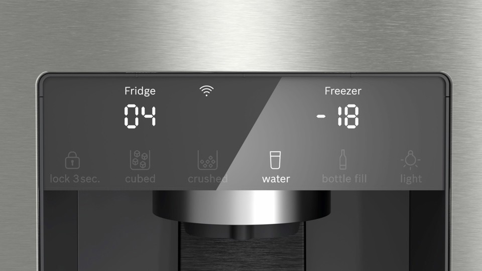 Bosch Serie 6 KFD96APEA frigorifero side-by-side Libera installazione 574 L E Acciaio inox