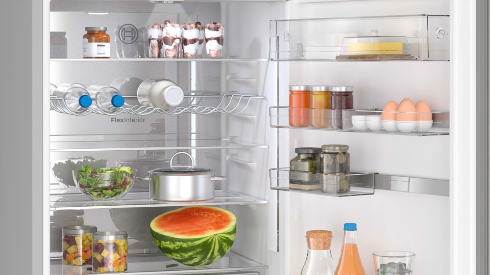 Bosch Serie 6 KGN49AICT frigorifero con congelatore Libera installazione 440 L C Acciaio inossidabile