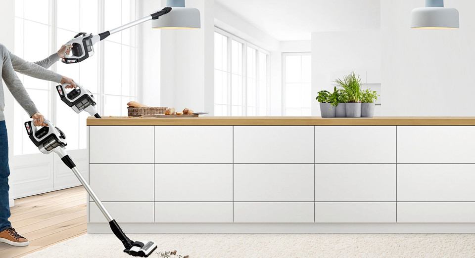 Bosch Serie 8 BBS812PCK aspirapolvere senza filo Senza sacchetto Bianco