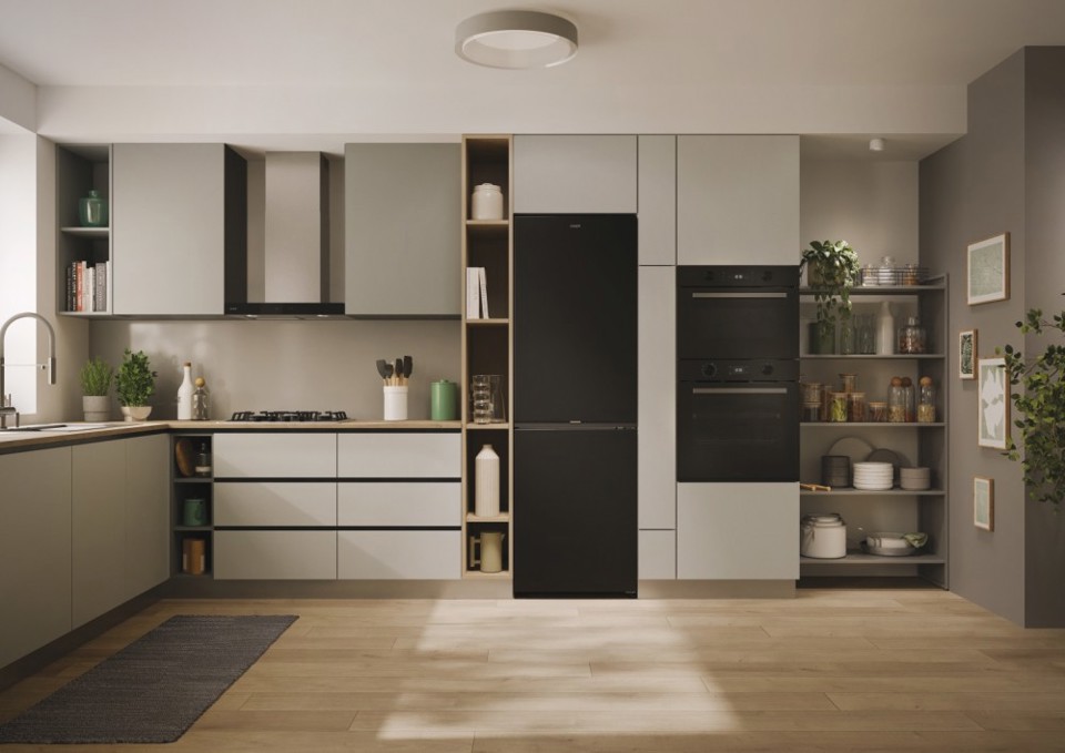 Candy CNCQ2T618EB Libera installazione 355 L E Nero