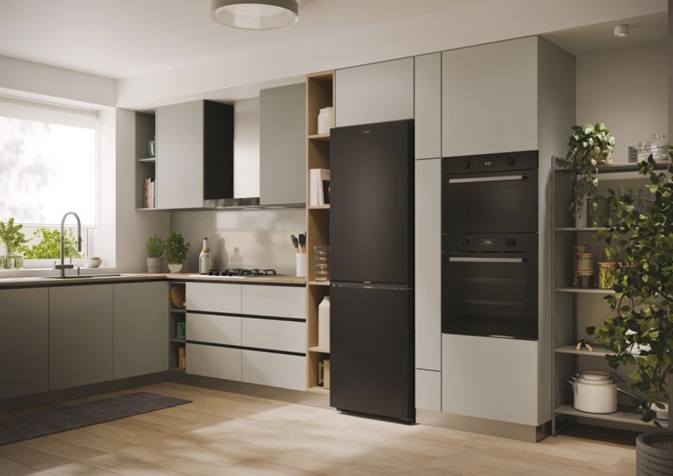 Candy CNCQ2T618EB Libera installazione 355 L E Nero