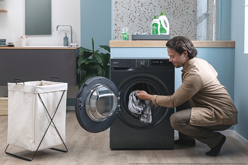 Candy ProWash 500, Lavatrice Slim 8 KG, 10% più efficente della classe A, 1400 giri, Antracite, Inverter, Vapore, Wi-Fi, Smart Wash, BR 48B6G-S