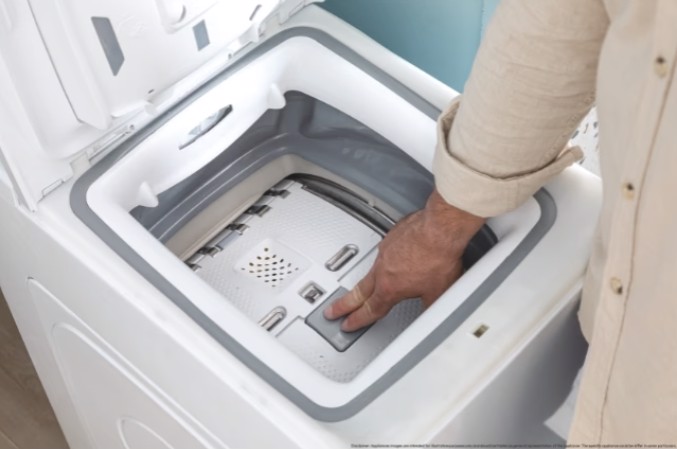 Candy TCA284TM5-S lavatrice Caricamento dall'alto 8 kg 1200 Giri/min Bianco