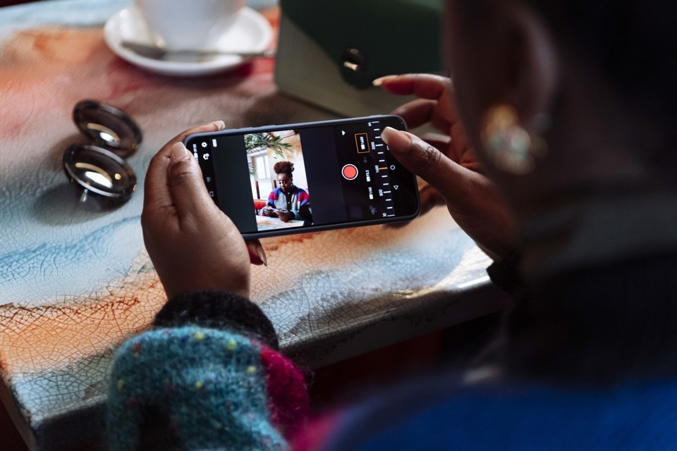 Canon EOS R50 Black MILC 24,2 MP CMOS 6000 x 4000 Pixel Nero