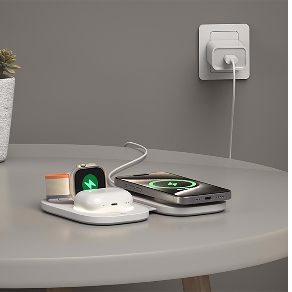 Celly MAGPOCKET3IN1WH Caricabatterie per dispositivi mobili Cuffie, Smartphone, Orologio intelligente Bianco USB Carica wireless Ricarica rapida Interno