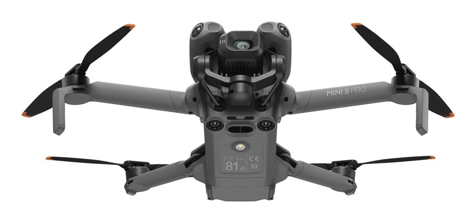 DJI Mini 5 Pro Fly More Combo (RC2) 4 rotori Quadrirotore 50 MP 3840 x 2160 Pixel 2788 mAh Nero, Grigio