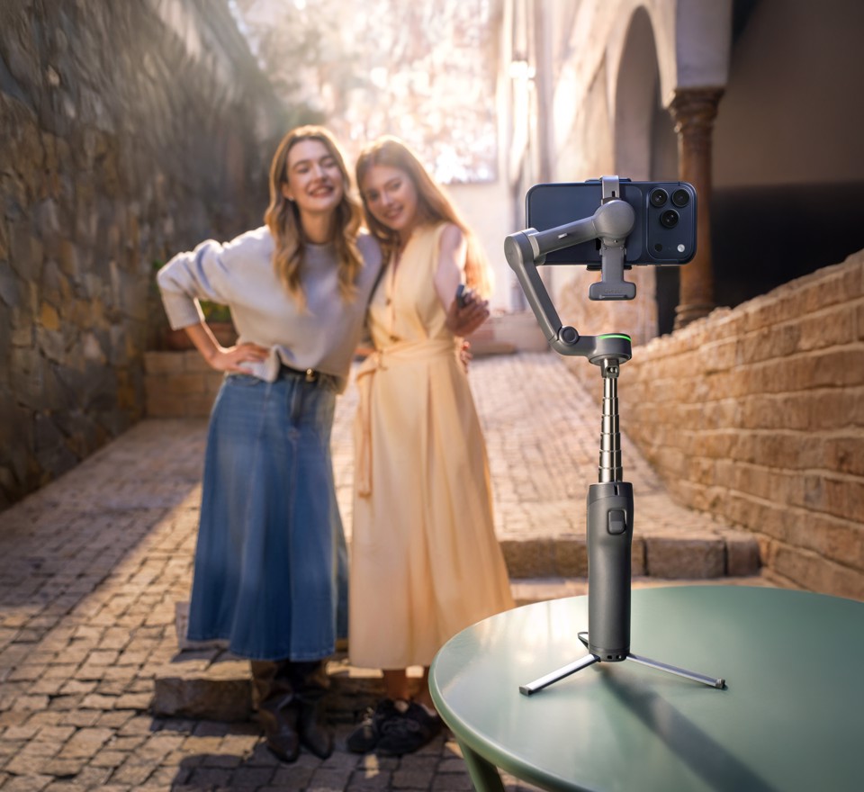 DJI Osmo Mobile 8P Standard Combo Stabilizzatore per fotocamera per smartphone Nero