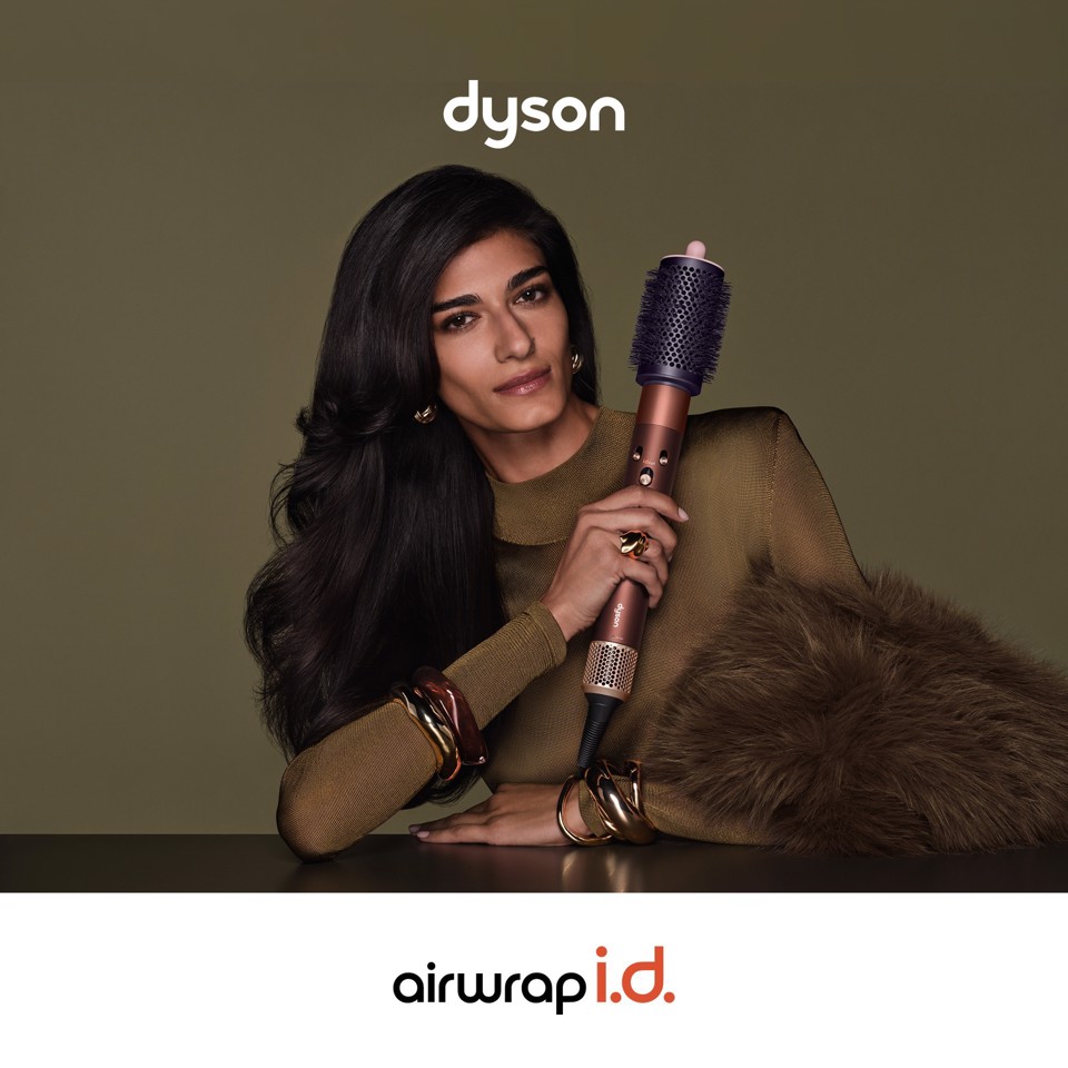 Dyson Airwrap i.d.™ capelli lisci e mossi