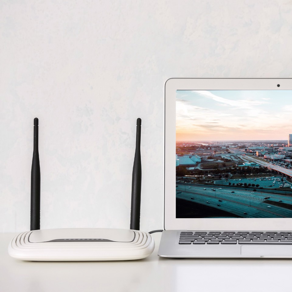 Ekon ECITLAN5E025W cavo di rete Bianco 0,25 m Cat5e U/UTP (UTP)