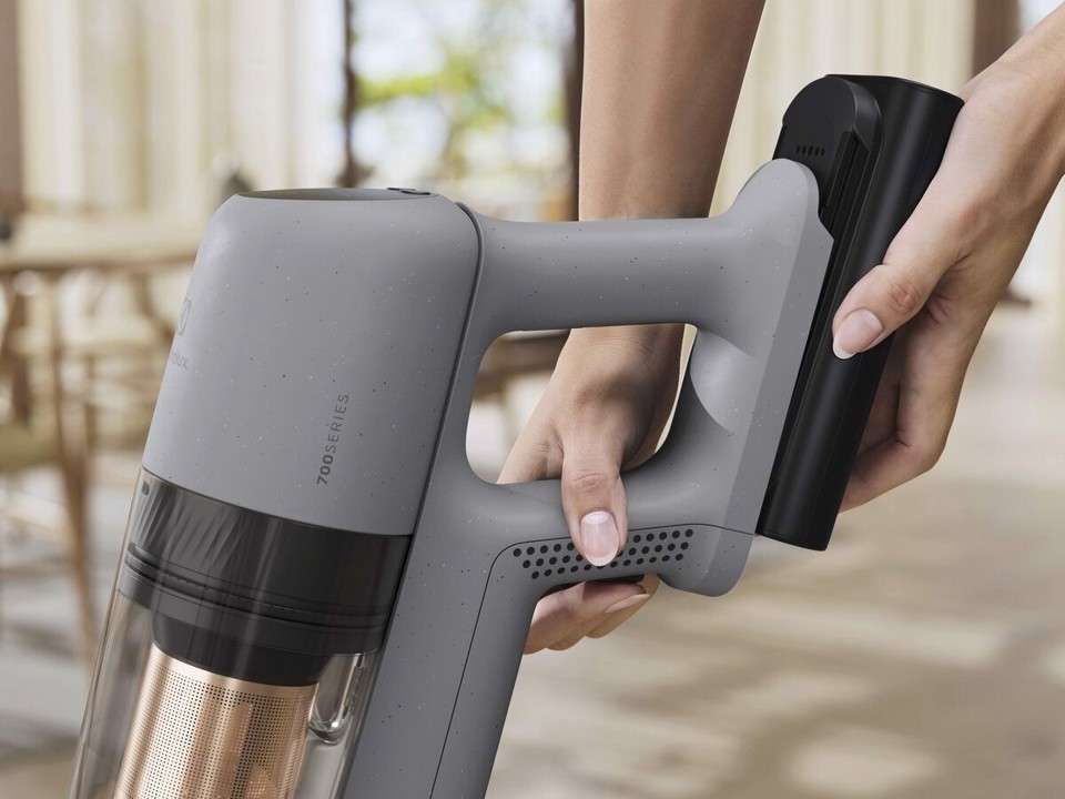 Electrolux ASPIRAP. A BATTERIA RICARICABILI SENZA SACCO EP72AB21UG