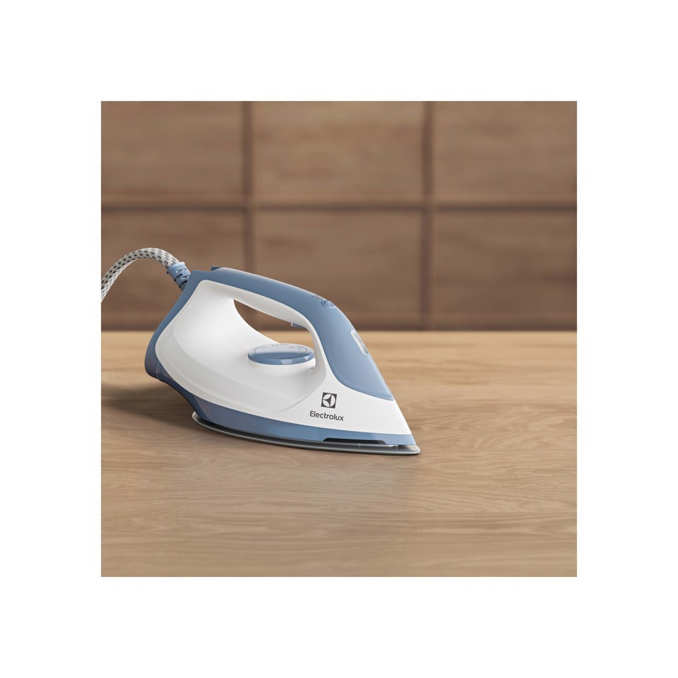 Electrolux E5ST1-2DB Ferro da stiro con caldaia a vapore