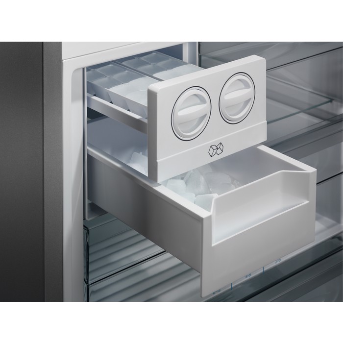 Electrolux Frigocongelatore Serie 600 TwinTech® Total No Frost 192 cm