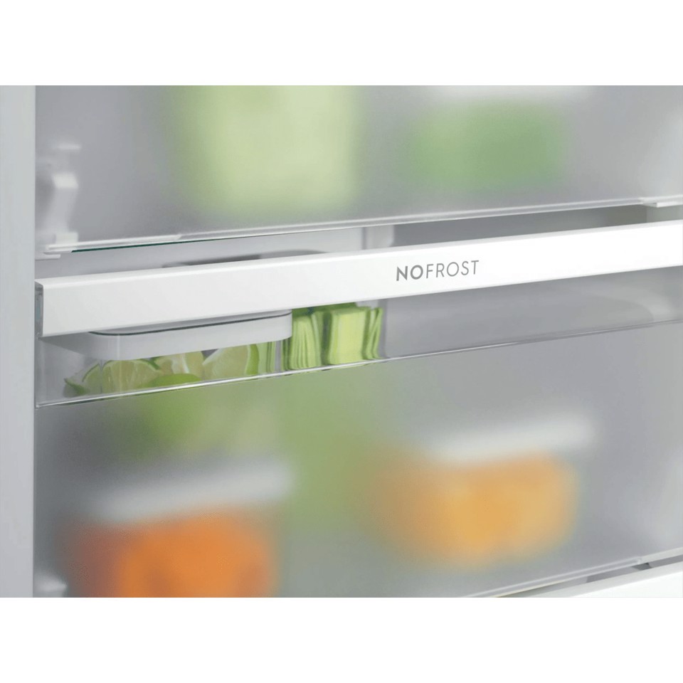 Electrolux Frigorifero Armadio Congelatore No Frost Classe E EUN7NE18S