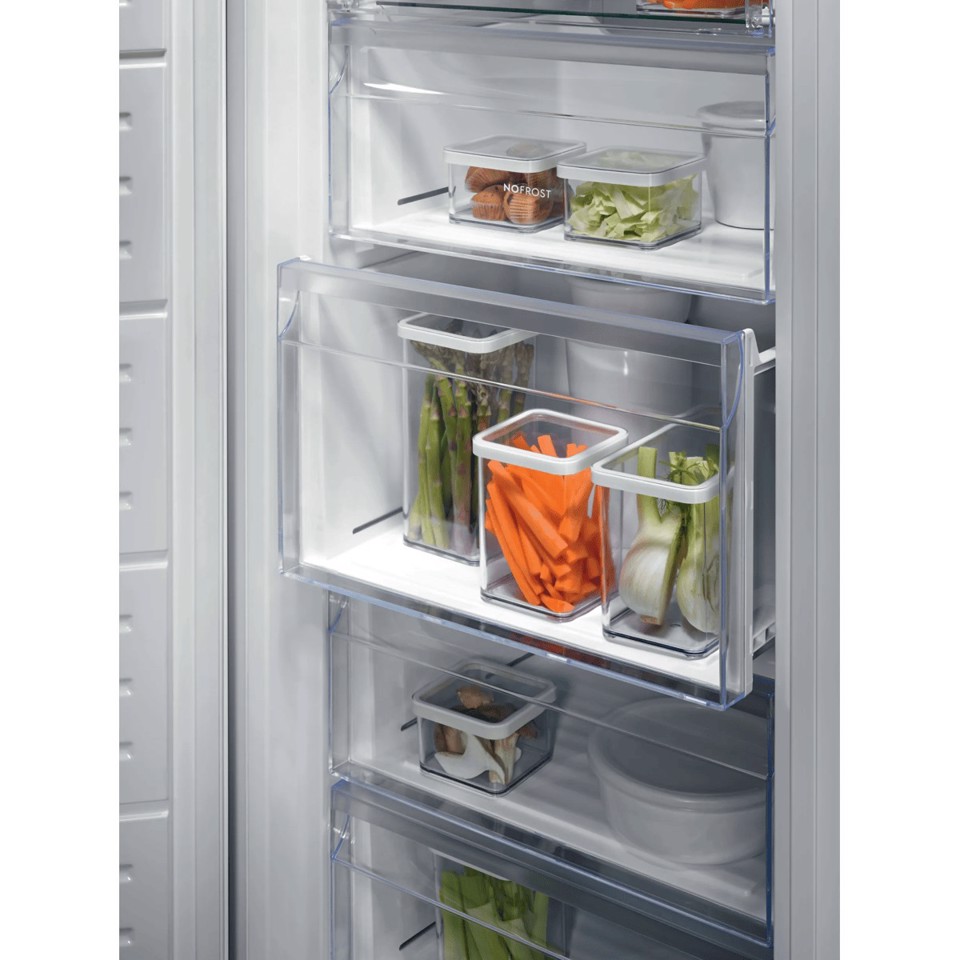Electrolux Frigorifero Armadio Congelatore No Frost Classe E LUT6NE28U
