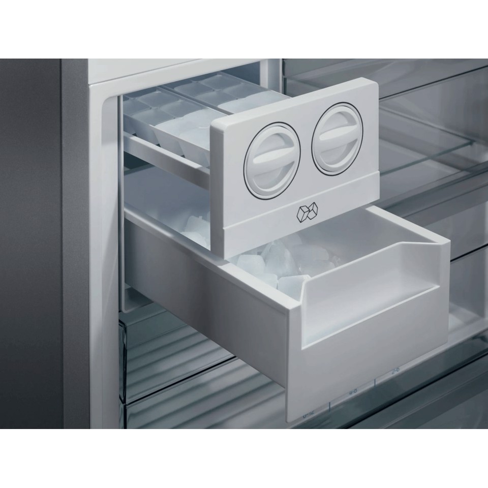 Electrolux Frigorifero Combinato Multiflow Classe E LNT6ME46X3