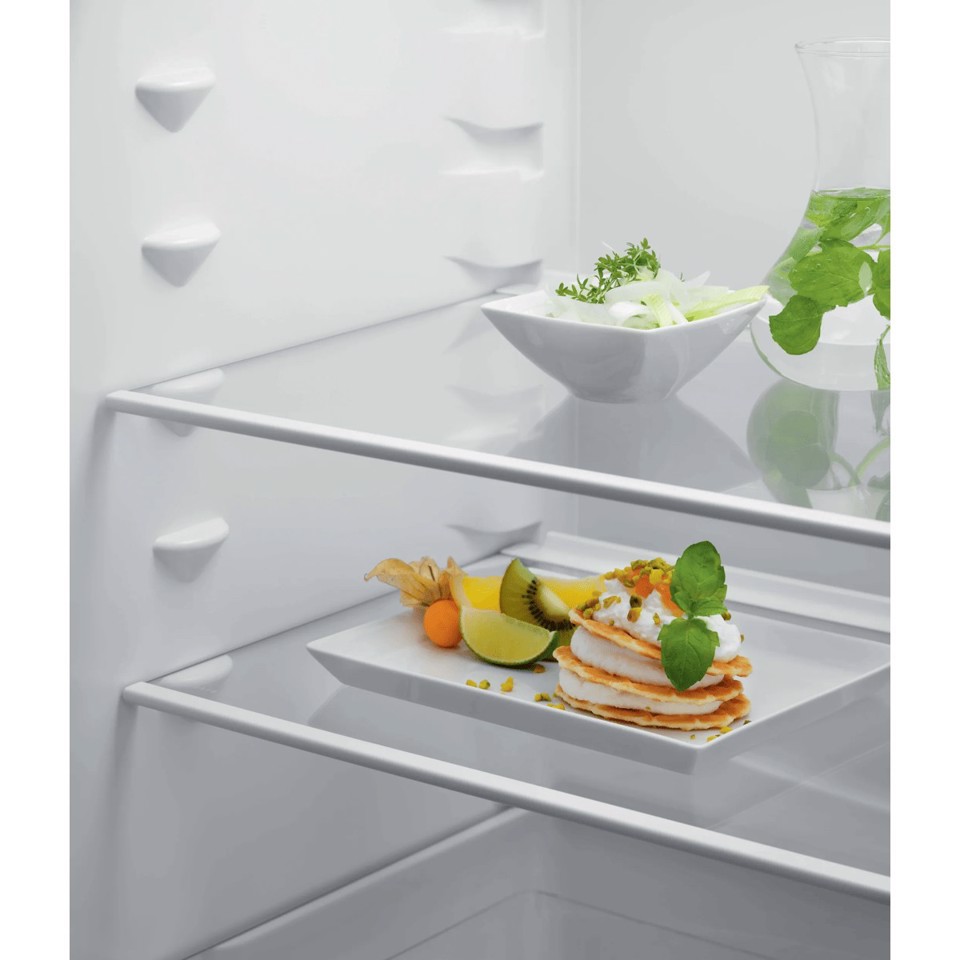 Electrolux KRB2AE88S Frigorifero ad incasso Serie 500