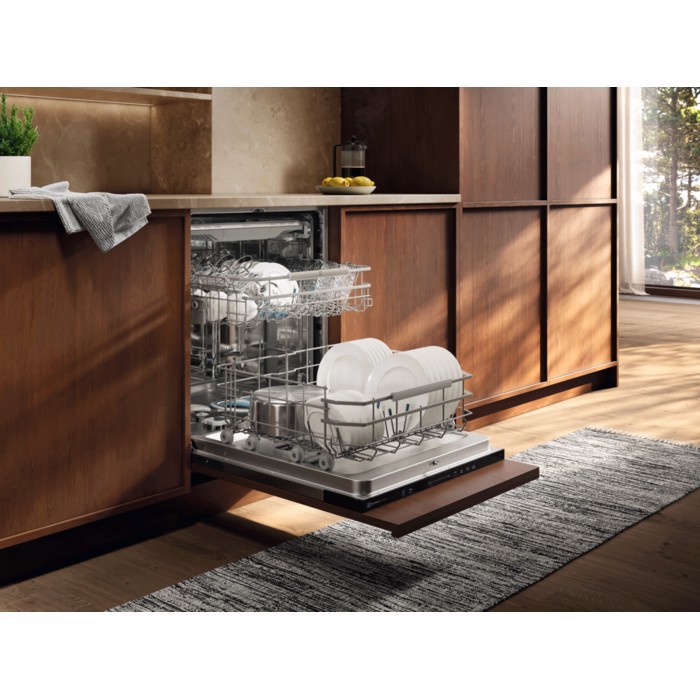 Electrolux LAVASTOVIGLIE INCASSO 60 CM - INT. TOTALE 14 COPERTI CLASSE A-10% 38 dBA E82LX220S MADE IN ITALY