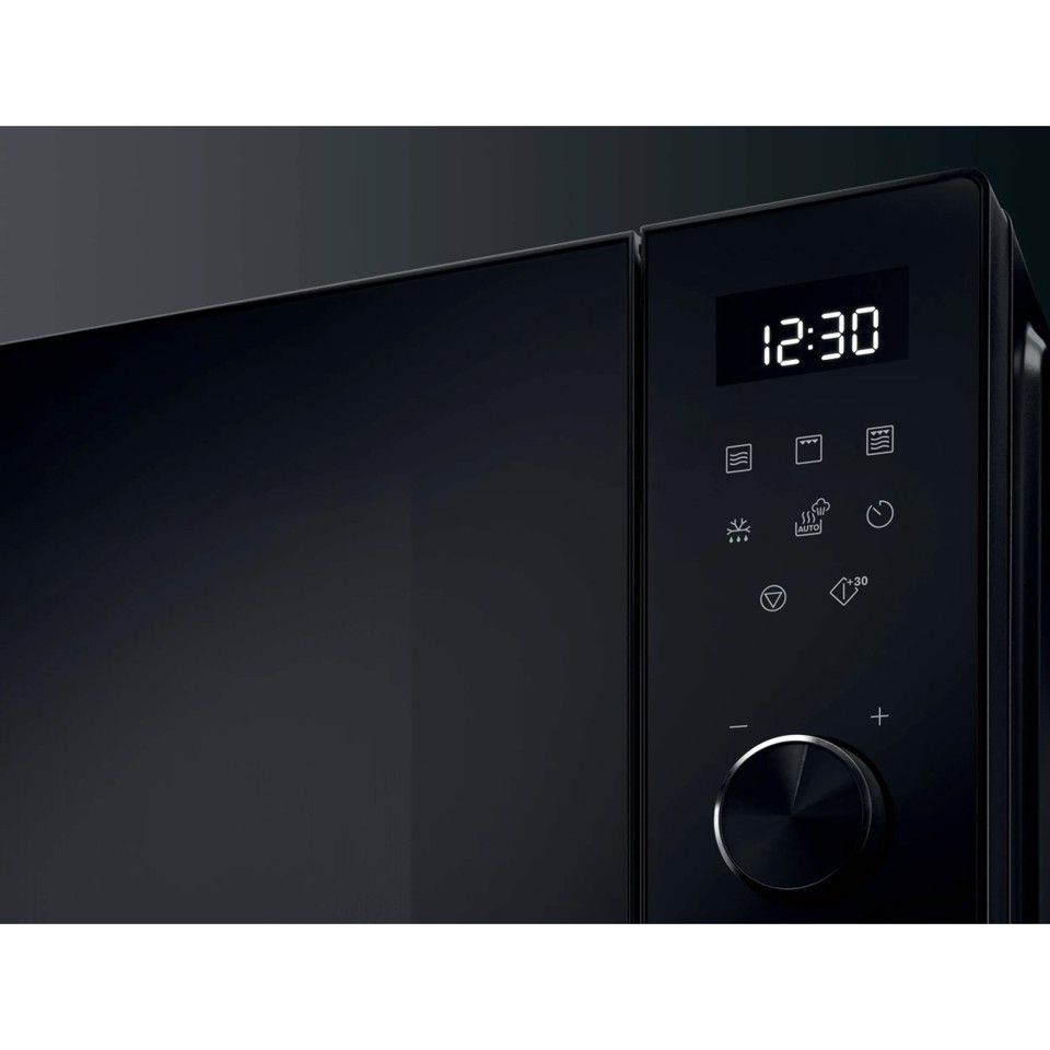 Electrolux Microonde Microonde Grill 29Lt Classe Nero Accessorio Vapore Incluso + Tecnologia Inverter EMZ729EMK