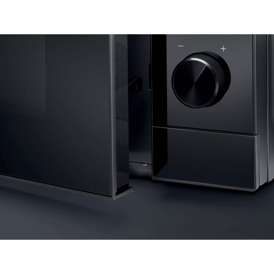 Electrolux Microonde Microonde Grill 29Lt Classe Nero Accessorio Vapore Incluso + Tecnologia Inverter EMZ729EMK