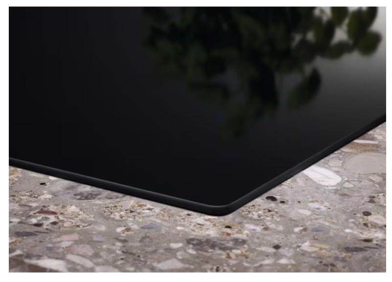 Electrolux Serie 300 EIB60424CK piano cottura Nero Da incasso 60 cm Piano cottura a induzione 4 Fornello(i)