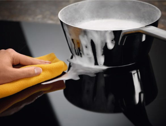 Electrolux Serie 600 LIL83441 piano cottura Nero Superficie piana 78 cm Piano cottura a induzione 4 Fornello(i)