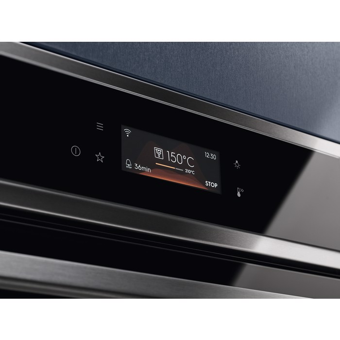 Electrolux Serie 800 Forno A vapore SteamBoost Connessione Wi-Fi