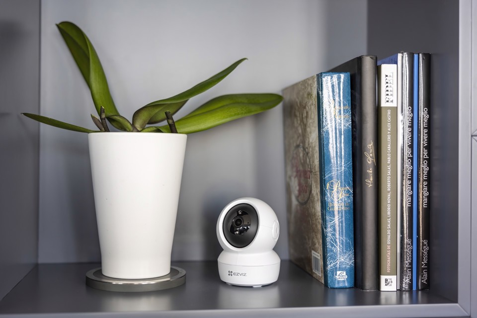 EZVIZ INE325 telecamera di sorveglianza Cupola Telecamera di sicurezza IP Interno 1920 x 1080 Pixel Soffitto