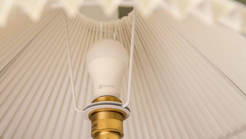 EZVIZ INE325 telecamera di sorveglianza Cupola Telecamera di sicurezza IP Interno 1920 x 1080 Pixel Soffitto