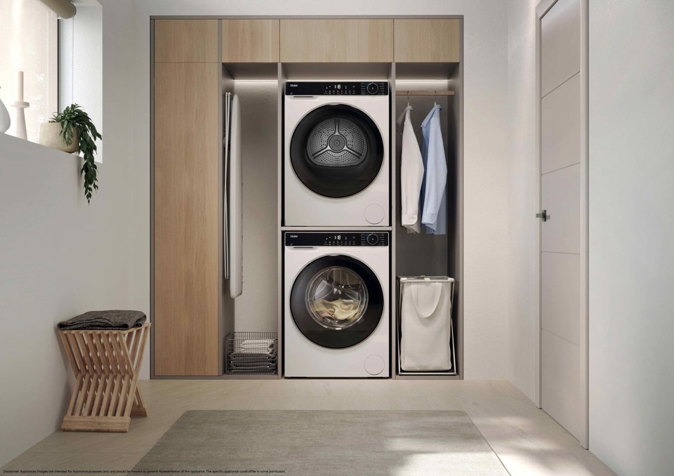 Haier HD120-E357U1-IT asciugatrice Libera installazione Caricamento frontale 12 kg Bianco