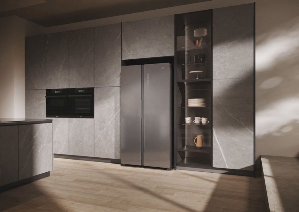 Haier HSW79F18ANMM frigorifero side-by-side Incasso/libero 611 L A Platino, Acciaio inox