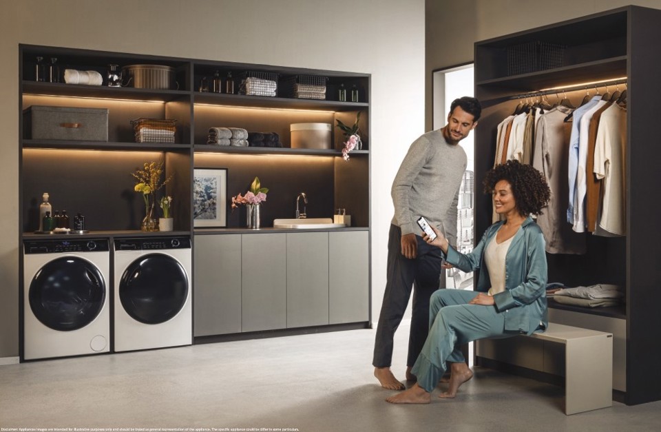 Haier I-Pro Series 5 HW90-B14959NEUIT lavatrice Caricamento frontale 9 kg 1400 Giri/min Bianco