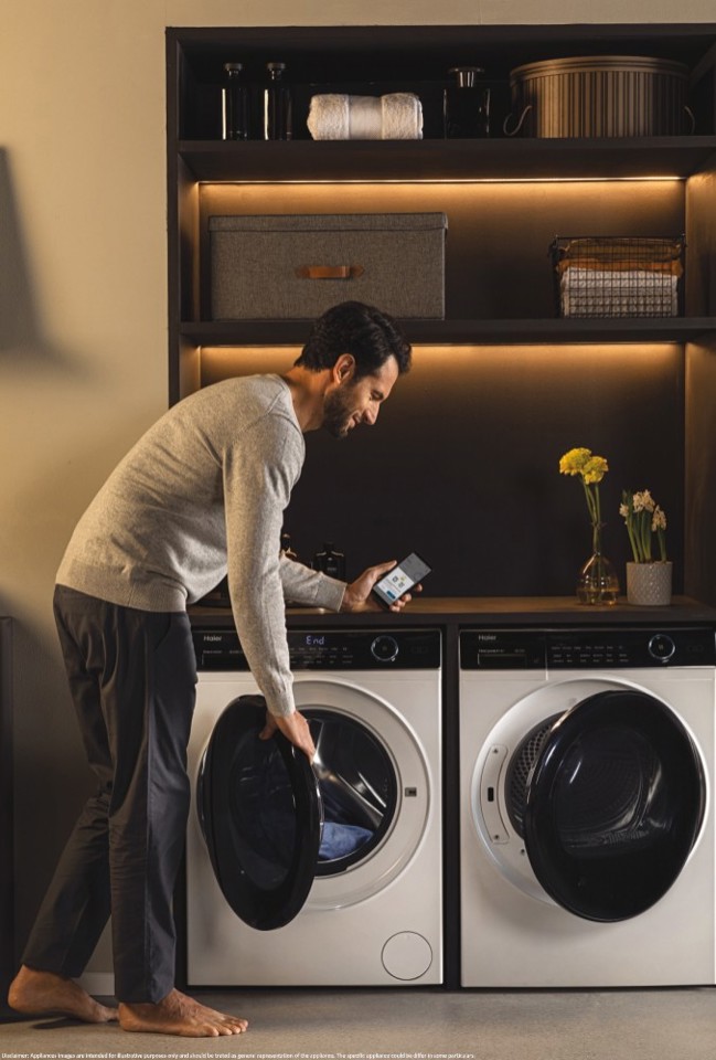 Haier I-Pro Series 5 HW90-B14959NEUIT lavatrice Caricamento frontale 9 kg 1400 Giri/min Bianco