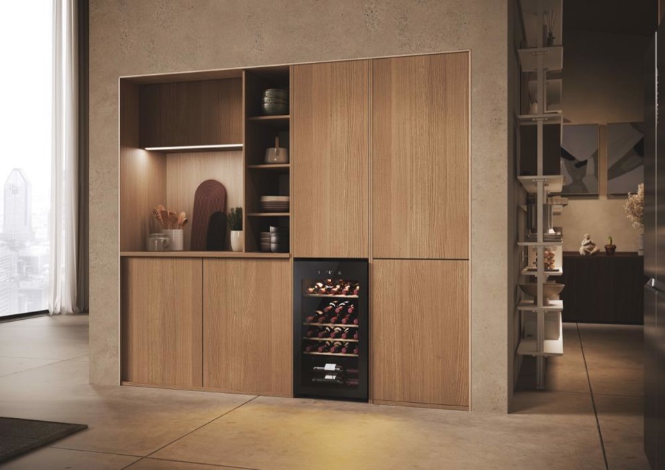 Haier Wine Bank 50 Serie 3 HWS34GGH1 Cantinetta vino con compressore Libera installazione Nero 34 bottiglia/bottiglie