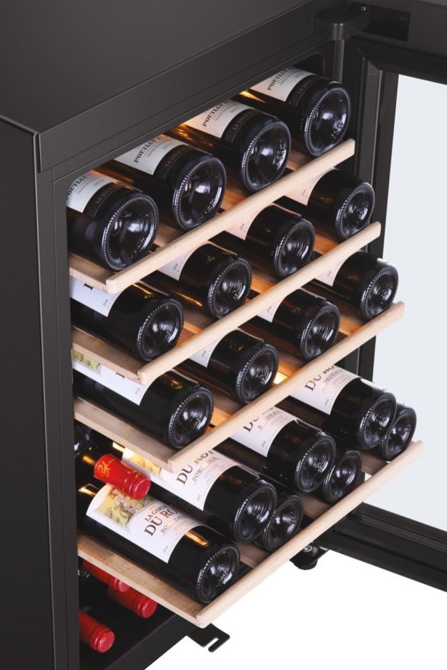 Haier Wine Bank 50 Serie 5 HWS49GA Cantinetta vino con compressore Libera installazione Nero 49 bottiglia/bottiglie