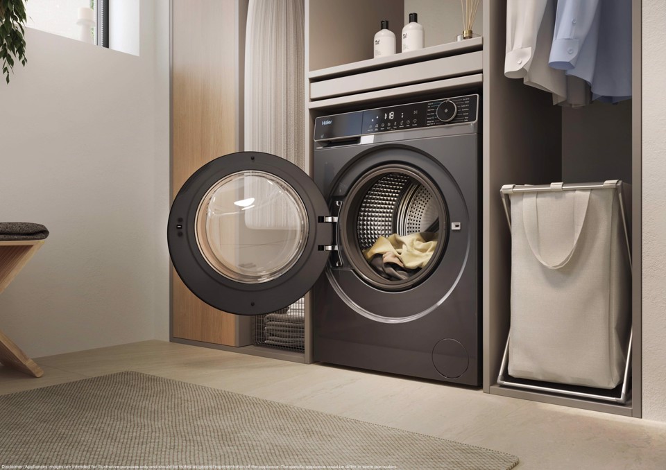 Haier X Series 5, Lavatrice Carica Frontale 13 KG, 30% più efficente della classe A, 1400 giri, Antracite, AI PowerDrive, Vapore, Wi-Fi, Smart AI, Super Fast 15', HW130BP14357GUIT