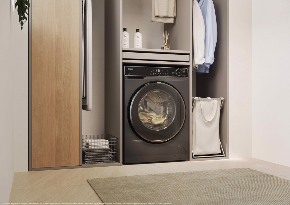 Haier X Series 5, Lavatrice Carica Frontale 13 KG, 30% più efficente della classe A, 1400 giri, Antracite, AI PowerDrive, Vapore, Wi-Fi, Smart AI, Super Fast 15', HW130BP14357GUIT