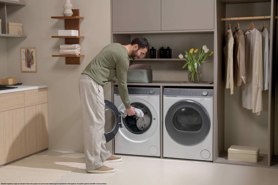 Haier X Series 7, Lavatrice Carica Frontale 10 KG, 30% più efficente della classe A, 1400 giri, Bianco, Direct Motion, Vapore, Wi-Fi, Smart AI, Scruscotto Anti-impronta, 360° ABT, HW100-B14367U-IT